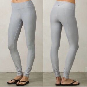 Prana Misty light gray full length ruched leggings size large
